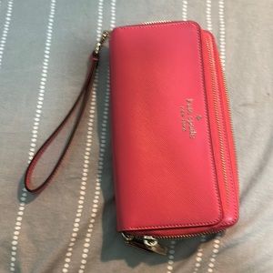 Kate spade large carryall wristlet don’t think I ever carried it